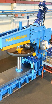 flanging machine for dished heads